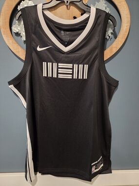 Nike Memphis Grizzlies Black & White Sleeveless Basketball Jersey with Bar Logo